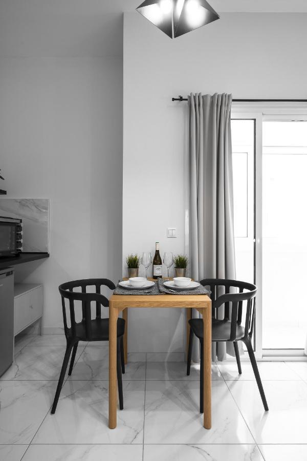 Breez Apartments, The Luxury Suites เทสซาโลนิกิ ภายนอก รูปภาพ